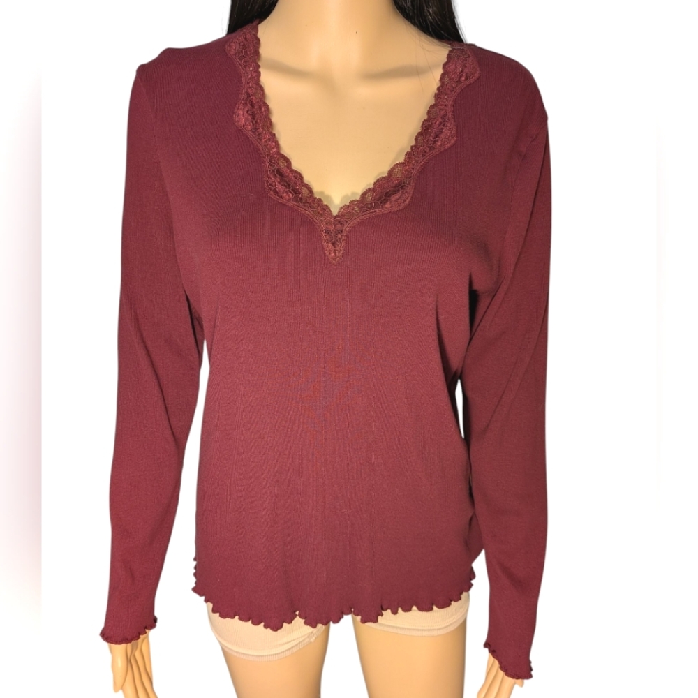 Maroon / Burgundy Eddie Bauer Long Sleeved Lacey V-neck Shirt XL
